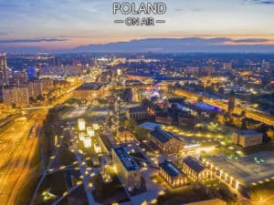 Katowice nocą i rozświetlona Strefa Kultury – fotoobraz na płótnie z kolekcji SILESIA ON AIR!