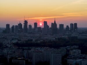 Panorama Warszawy o zachodzie słońca III