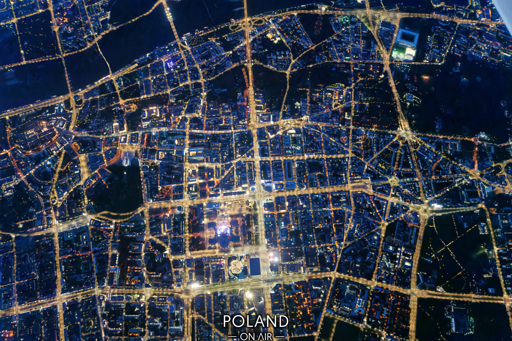 Warszawa-z-Nieba-noc-2025-fot-MaciejMargas-POLANDONAIR